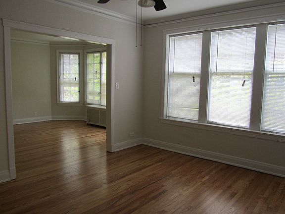 2nd image of 1374 W Greenleaf Ave APT 1S