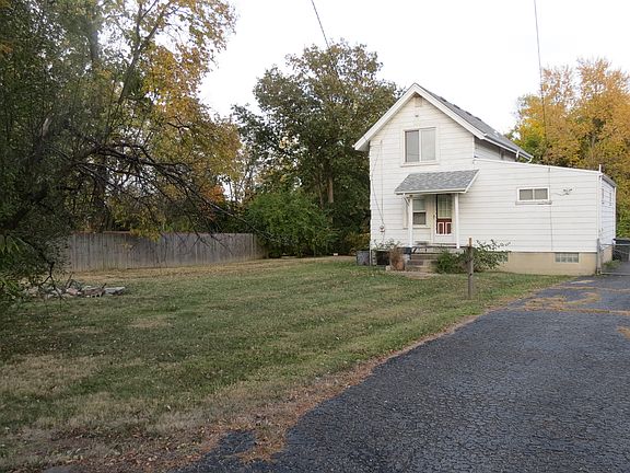 3rd image of 507 N Eureka Ave