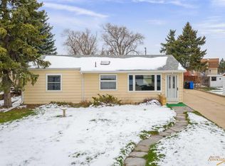 434 E Oakland St, Rapid City, SD 57701