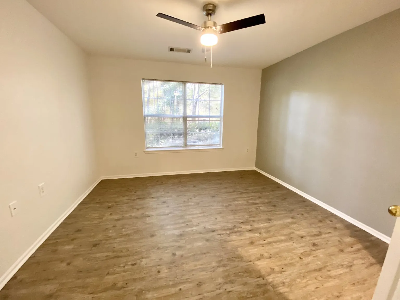 1 bed, 1.0 bath, 604 sqft, $1,395 — Photo 4