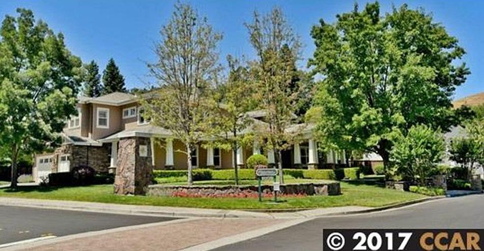 1st image of 7 Brightwood Cir