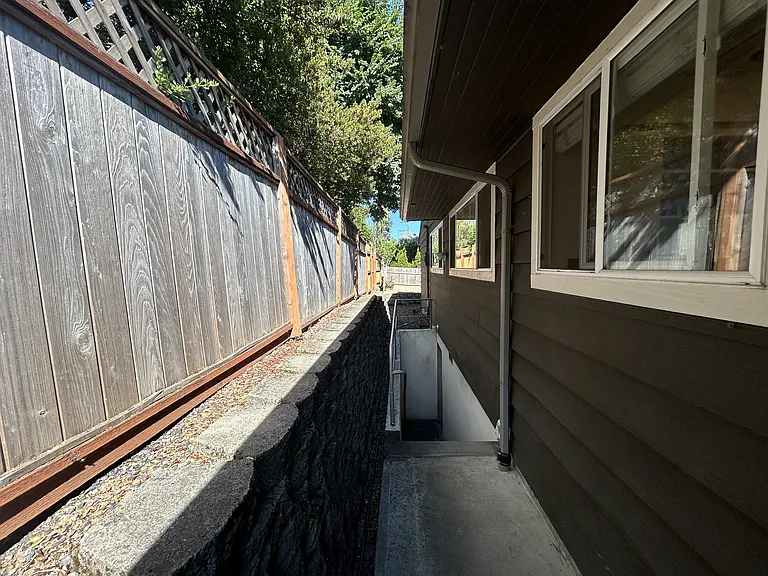 4408 SE 36th Pl #B — Photo 13
