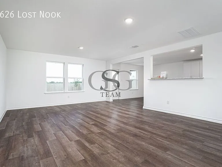 1626 Lost Nook — Photo 4