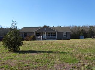 71 Riley Ln, Siler City, NC 27344