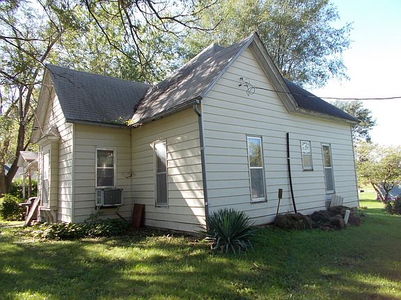 4th image of 807 S Olive St