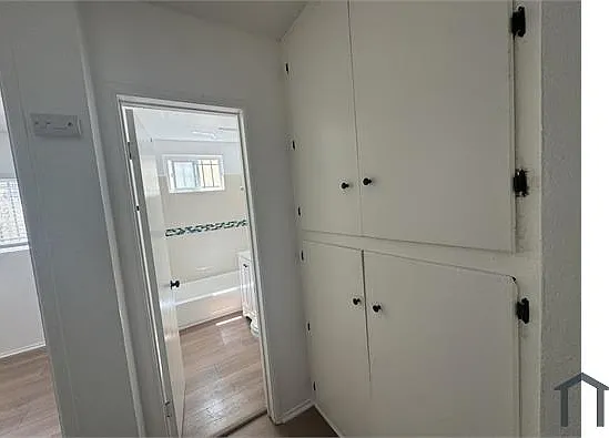 11106 S Normandie Ave #1 — Photo 6