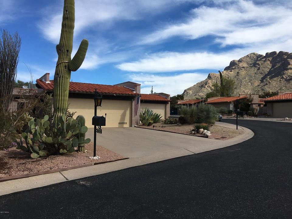 1st image of 8419 N Calle Tioga