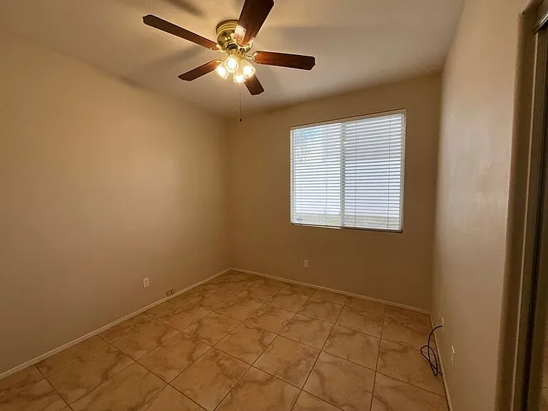 39769 Candy Apple Way — Photo 20