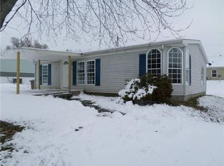 1646 Oakwood Dr, Atchison, KS 66002