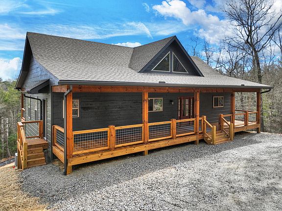 3rd image of 232 Red Tail Ln