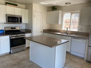 327 Sherman Peak Dr, Bakersfield, CA 93308