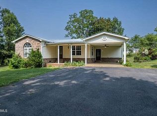 894 Head Of Creek Rd, Sweetwater, TN 37874