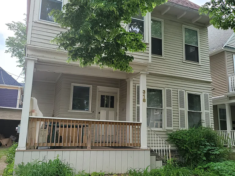 318 Ashland Ave #2 — Photo 1