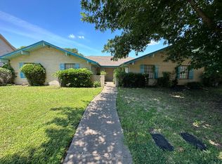 109 Shadybrook Dr #109, Desoto, TX 75115
