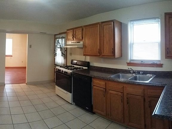 2nd image of 1230 6th St