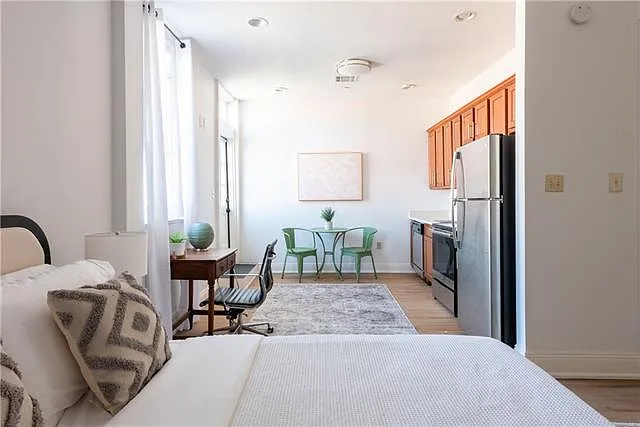3918 Baronne St #201 — Photo 7