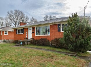 5208 Ronwood Dr, Louisville, KY 40219