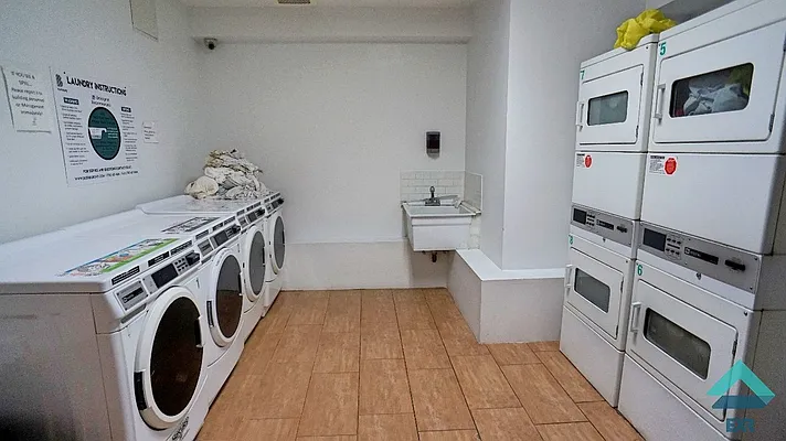 Rented by EXR | media 93