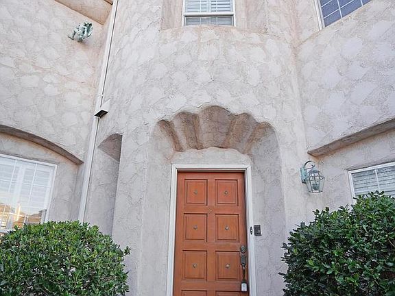 5th image of 4624 Miramar Dr NW