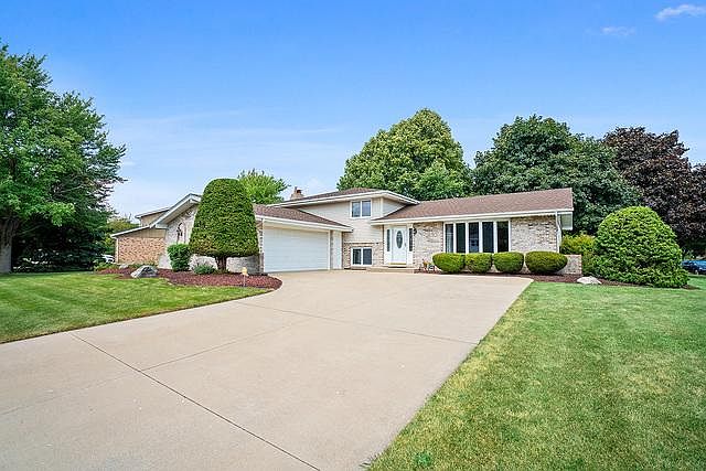 1st image of 1522 Andrea Dr