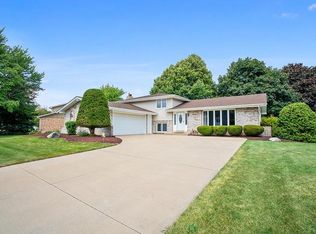 1522 Andrea Dr, New Lenox, IL 60451