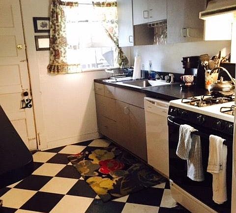 3rd image of 10 N Mulberry St #A