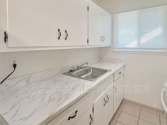 5th image of 714 Darina Ave #7