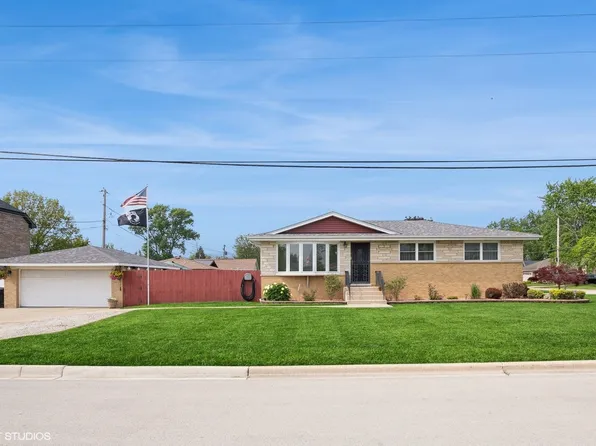 7900 W 72nd St, Bridgeview, IL 60455