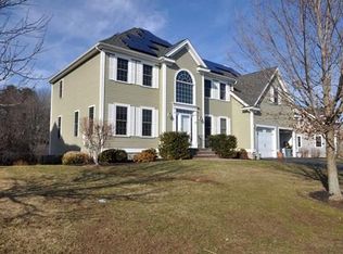 27 Liberty Rd, Bedford, MA 01730