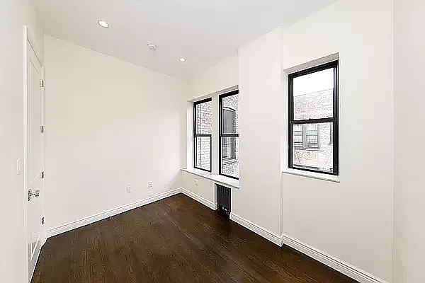 Rented by Avenues Real Estate | media 14