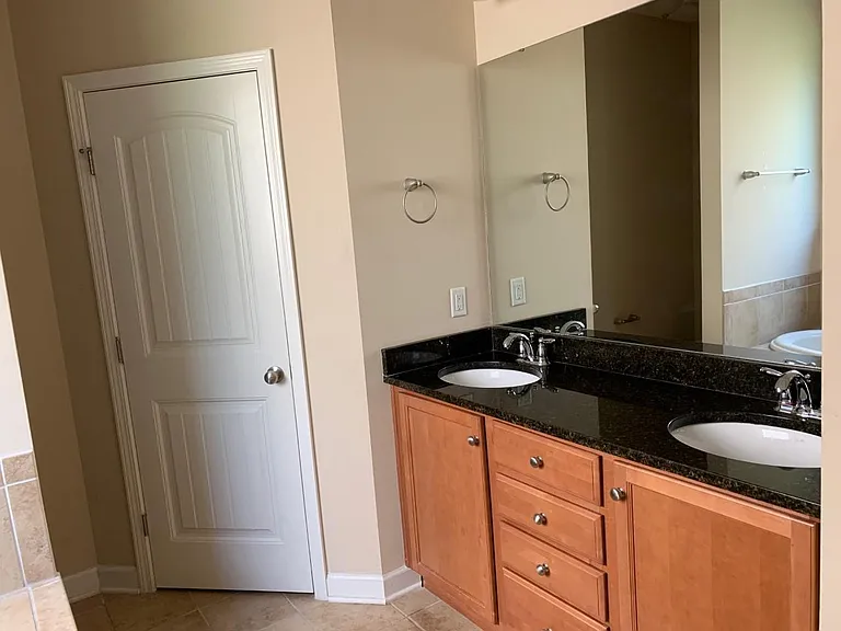 813 Claude Laurel Dr — Photo 11