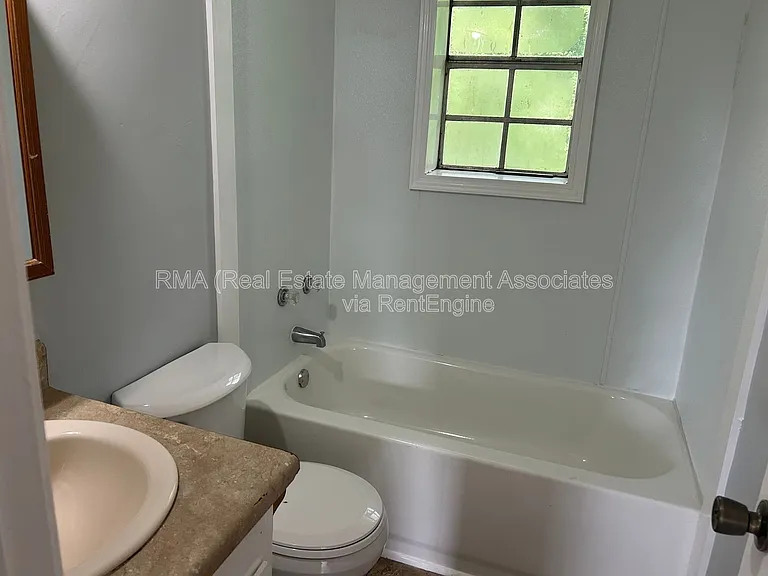 118 Quincy Ave #C — Photo 5