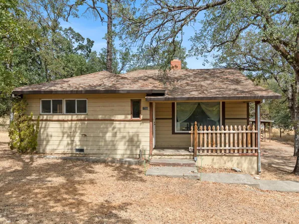 1700 Dana Dr, Redding, CA 96003