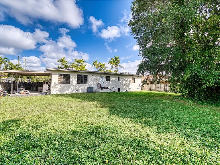 6550 SW 27th St — Photo 30