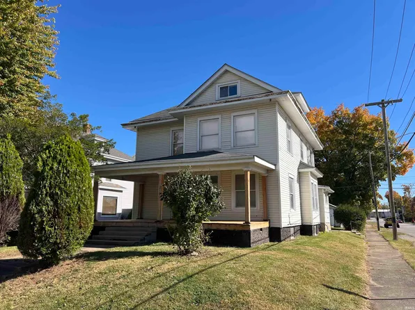 110 Woodlawn Pl, Crawfordsville, IN 47933