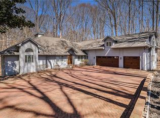 6575 Roundhill Ct, Cumming, GA 30040