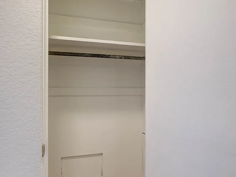 KOBE Apartments — Photo 29