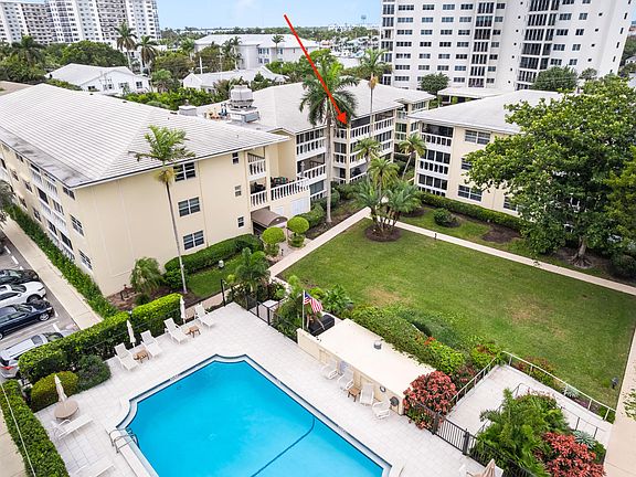 3rd image of 80 Venetian Drive #305s