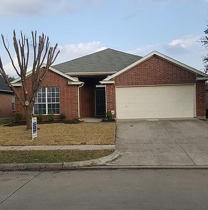 3rd image of 204 Trenton Dr