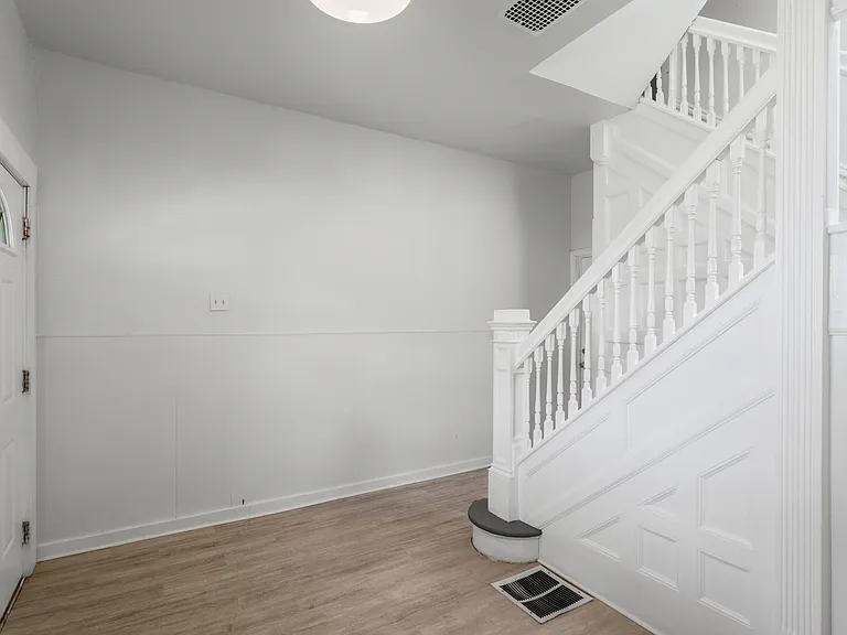 723 Taylor Ave #1 — Photo 25