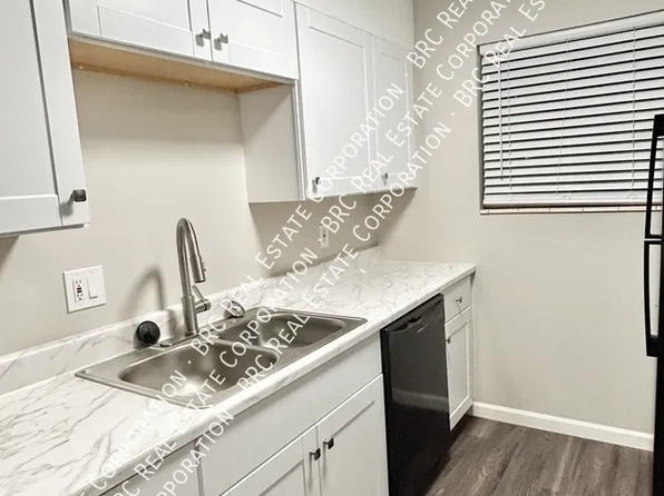 5904 S Datura St APT 6, Littleton, CO 80120