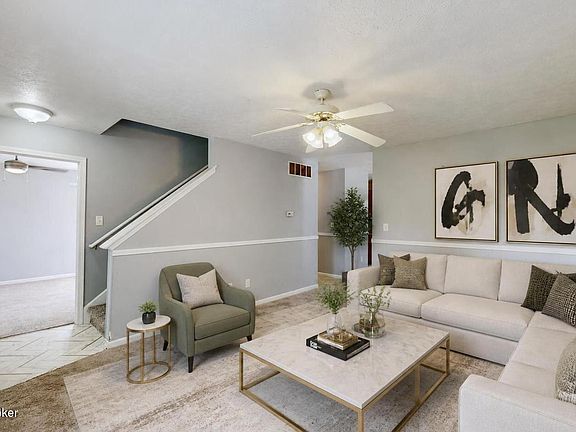 2nd image of 6815 Currington Cir
