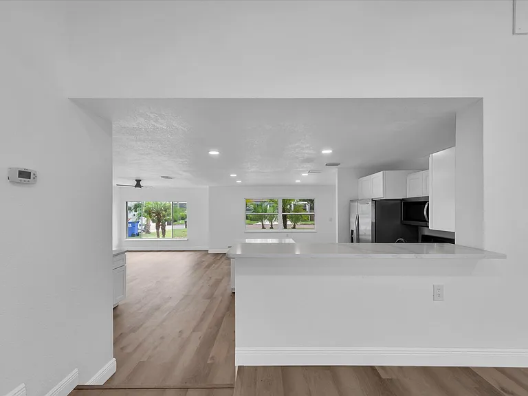 3811 Huntington St NE — Photo 23