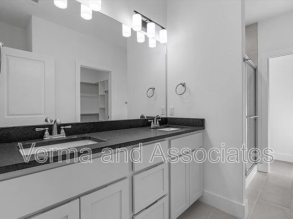 3rd image of 717 Sun Meadow Dr Unit 717