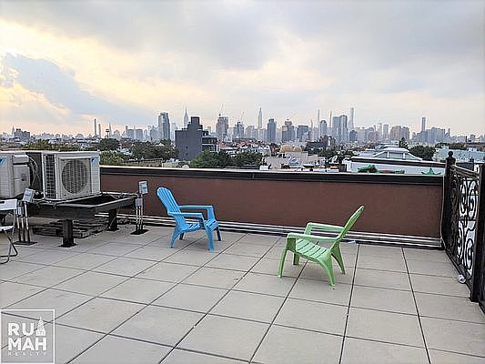 3rd image of 66 Newell St #2A