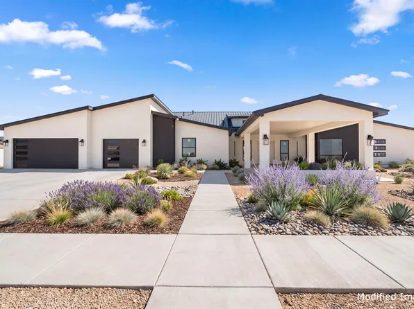 908 Huron Rd SE, Rio Rancho, NM 87124