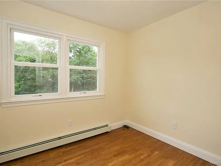 33 Margaret Keahon Dr — Photo 12