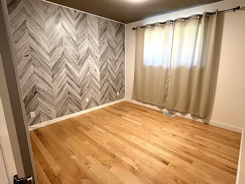 Spruce Grove House for rent - 3 Bedrooms — photo 7