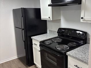 1905 Jephson Ln APT 14, Alvin, TX 77511