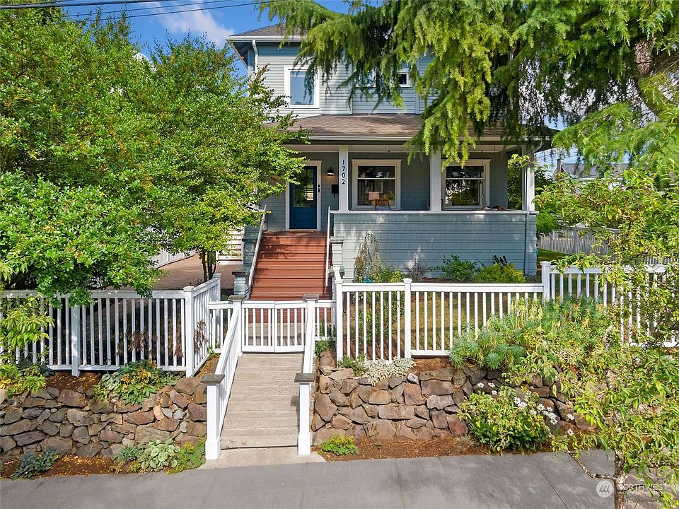 1st image of 1702 Nob Hill Avenue N